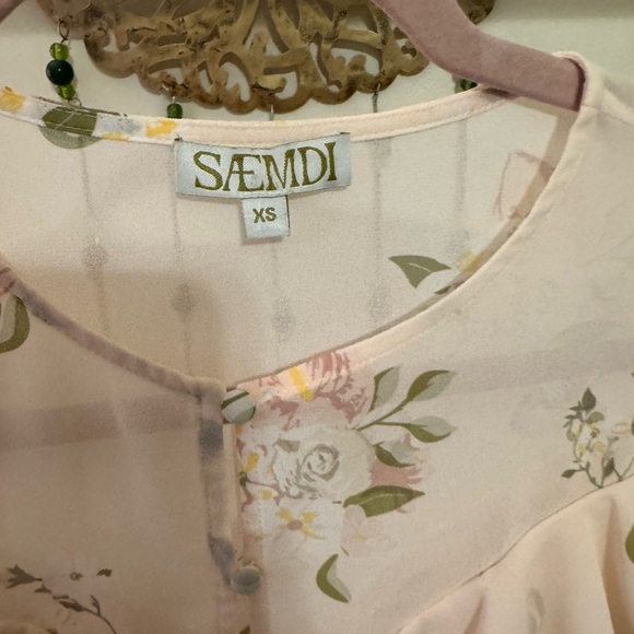 Saemdi date night Floral Ruffle Blouse - Cream - Picture 3 of 4
